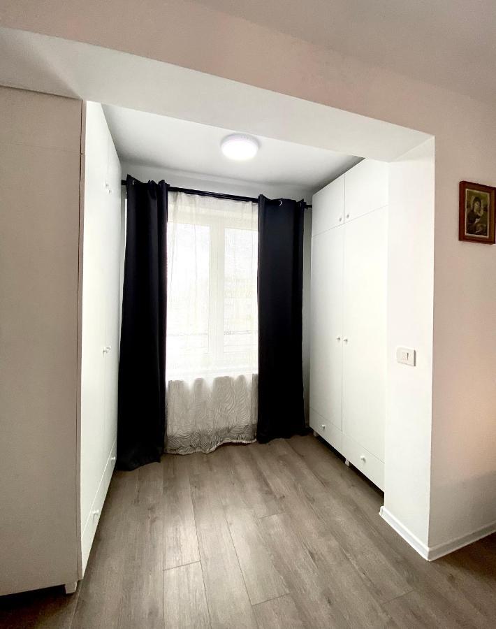 Astoria Apartment - Pet Friendly Braşov Extérieur photo